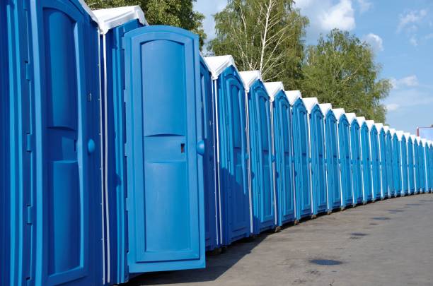Best Luxury portable toilet rental  in Spearville, KS